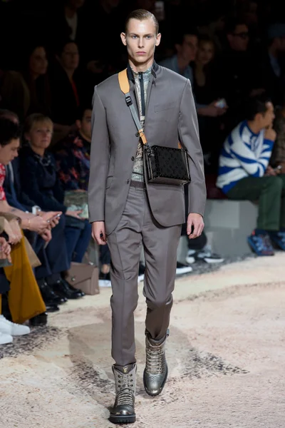 Look 2